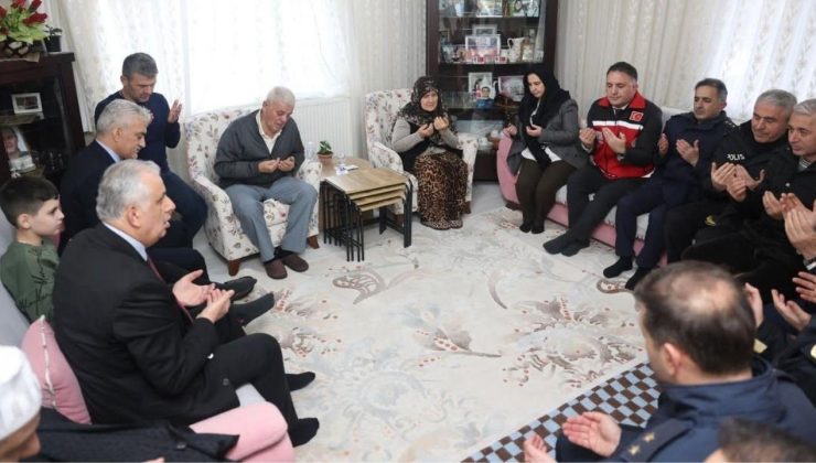 Vali Makas’tan Şehit Polis Turgut Külünk’ün Ailesine Taziye Ziyareti