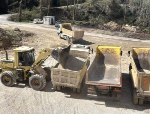 Akçakoca Tahirli Köyü’nde Yol Bakım Çalışmaları Sürüyor